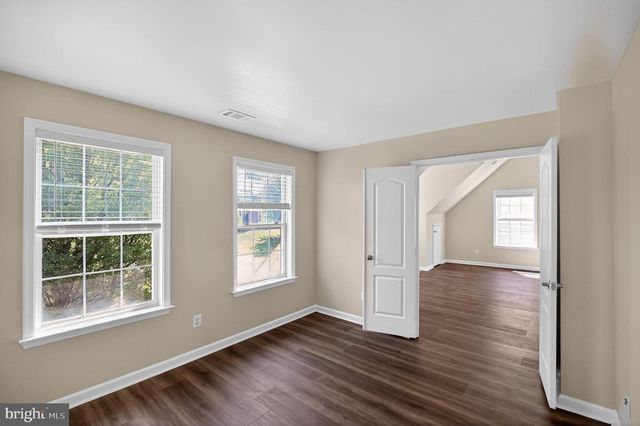 3627 SERENDIPITY RD, Woodbridge, VA 22193