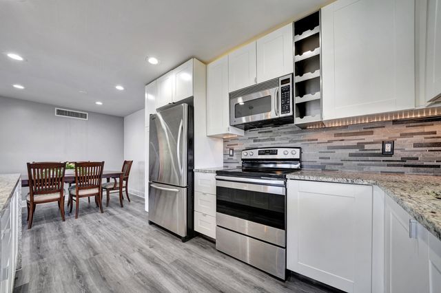 516 Osprey Drive 16c, Delray Beach, FL 33444