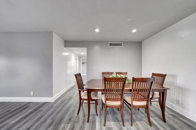 516 Osprey Drive 16c, Delray Beach, FL 33444