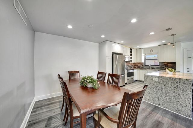 516 Osprey Drive 16c, Delray Beach, FL 33444