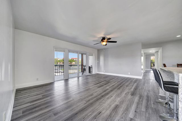 516 Osprey Drive 16c, Delray Beach, FL 33444