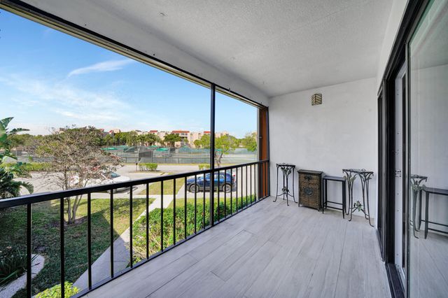 516 Osprey Drive 16c, Delray Beach, FL 33444