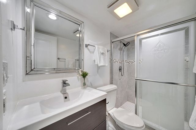 516 Osprey Drive 16c, Delray Beach, FL 33444