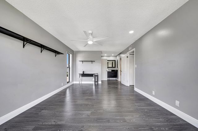 516 Osprey Drive 16c, Delray Beach, FL 33444