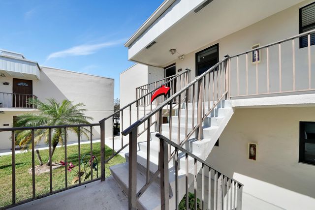 516 Osprey Drive 16c, Delray Beach, FL 33444
