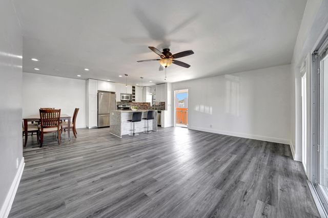 516 Osprey Drive 16c, Delray Beach, FL 33444
