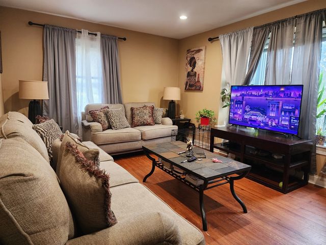 14772 Lincoln Avenue, Dolton, IL 60419