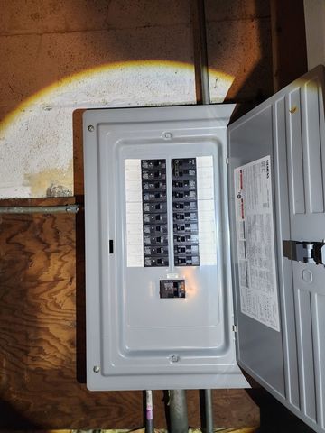 14772 Lincoln Avenue, Dolton, IL 60419