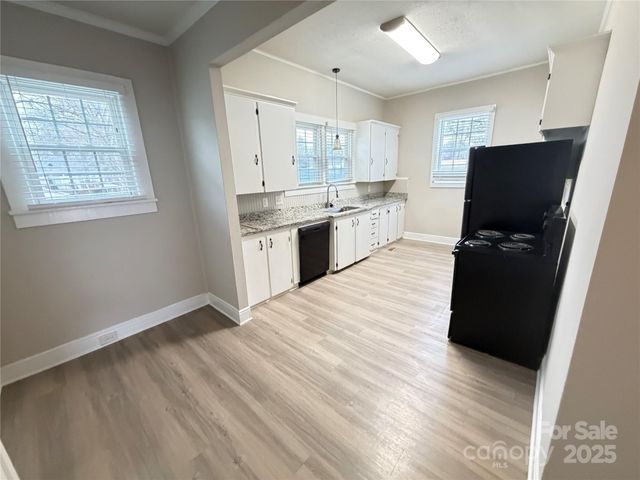 306 York Avenue, Kannapolis, NC 28083