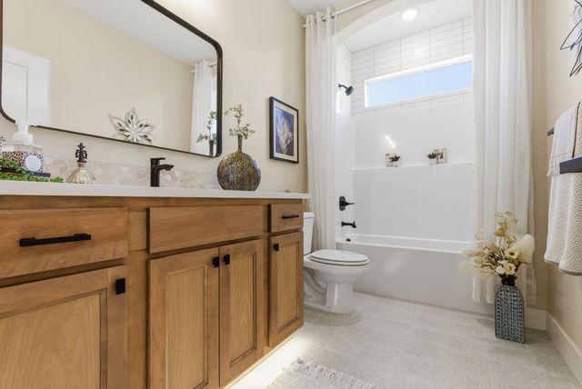 854 N Thornton St, Wichita, KS 67235