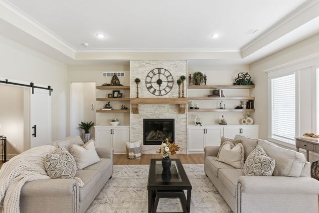 854 N Thornton St, Wichita, KS 67235