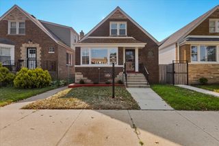 8432 S Yates Boulevard, Chicago, IL 60617