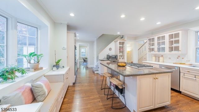 16 West Rd, Millburn Twp., NJ 07078
