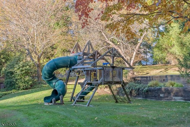 16 West Rd, Millburn Twp., NJ 07078