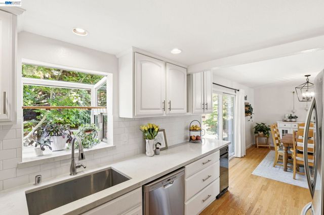 320 Appian Way, Union City, CA 94587