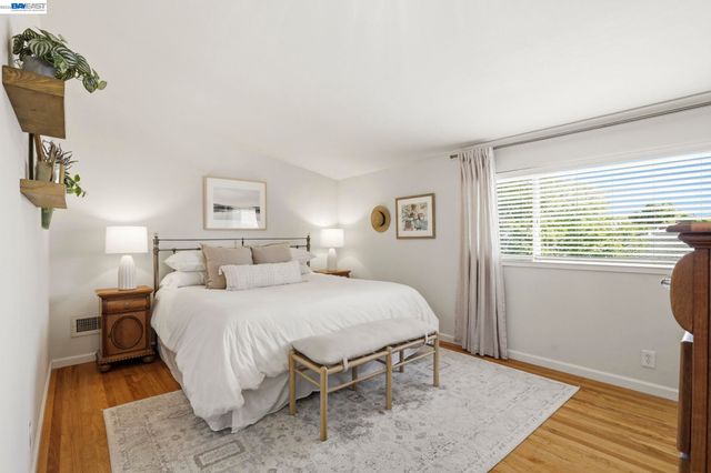 320 Appian Way, Union City, CA 94587