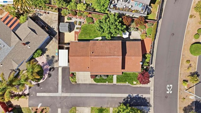 320 Appian Way, Union City, CA 94587