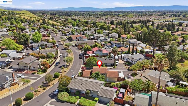320 Appian Way, Union City, CA 94587