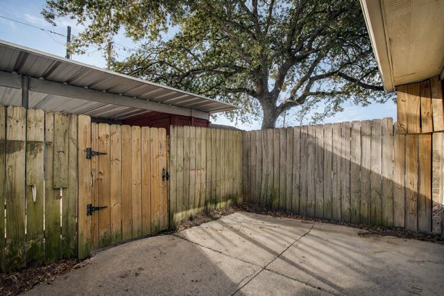 7902 Grove Ridge Drive, Houston, TX 77061