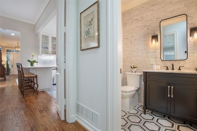 7615 Marquette Street, Dallas, TX 75225