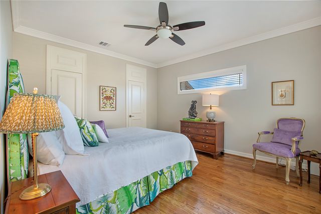 7615 Marquette Street, Dallas, TX 75225