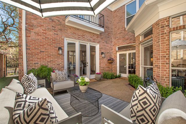 7615 Marquette Street, Dallas, TX 75225