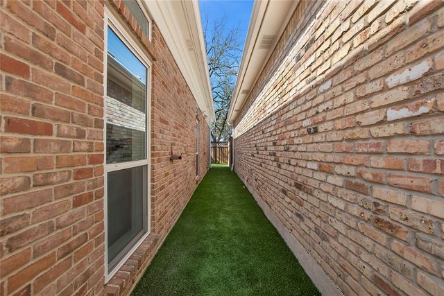 7615 Marquette Street, Dallas, TX 75225