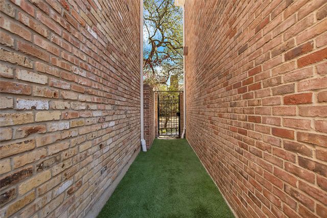 7615 Marquette Street, Dallas, TX 75225