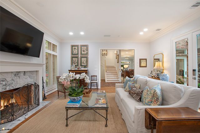 7615 Marquette Street, Dallas, TX 75225