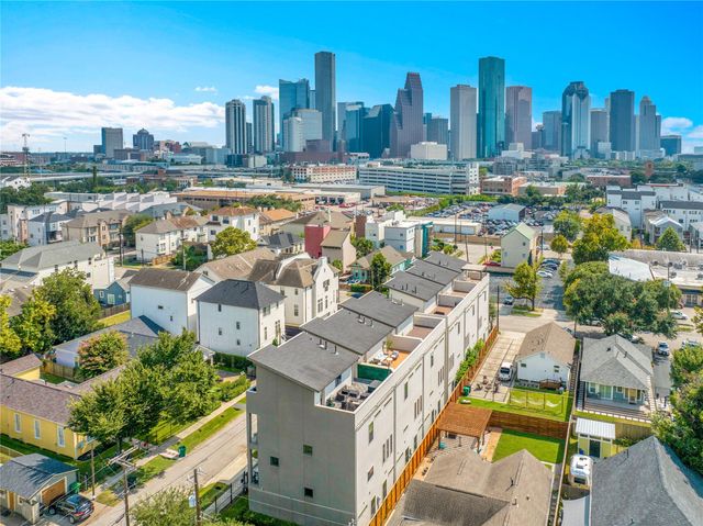 1411 Hickory Street, Houston, TX 77007