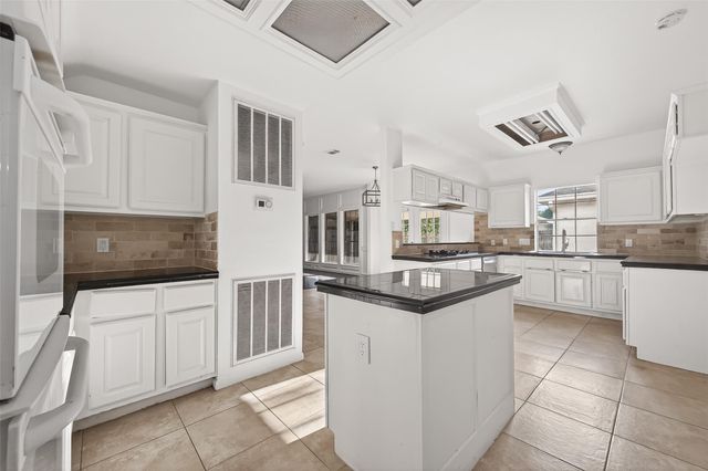 2627 Double Lake Drive, Missouri City, TX 77459