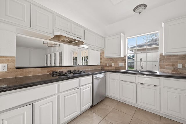 2627 Double Lake Drive, Missouri City, TX 77459