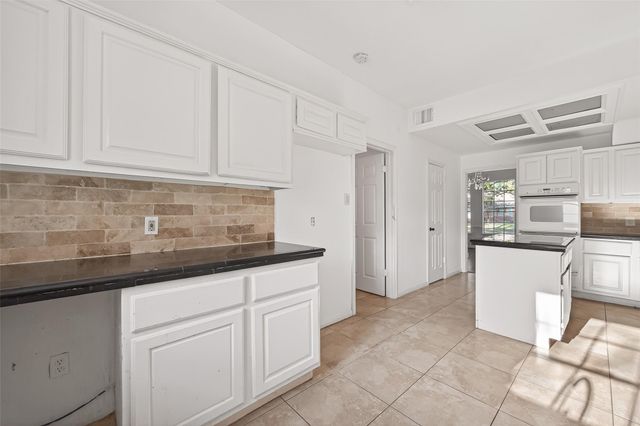 2627 Double Lake Drive, Missouri City, TX 77459