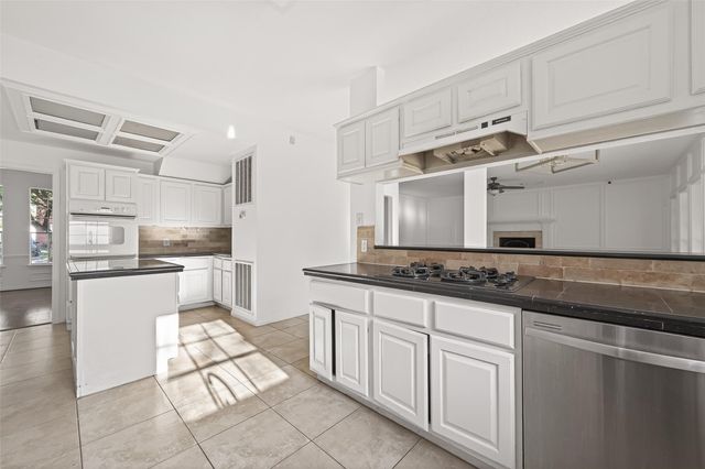 2627 Double Lake Drive, Missouri City, TX 77459