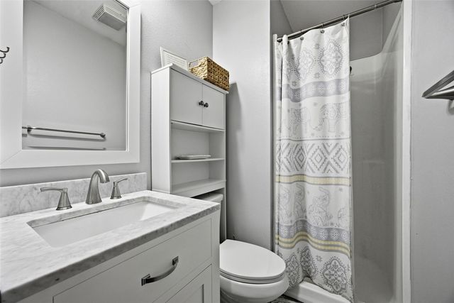 84 Amhurst St, Iowa City, IA 52245