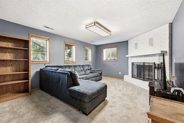 84 Amhurst St, Iowa City, IA 52245