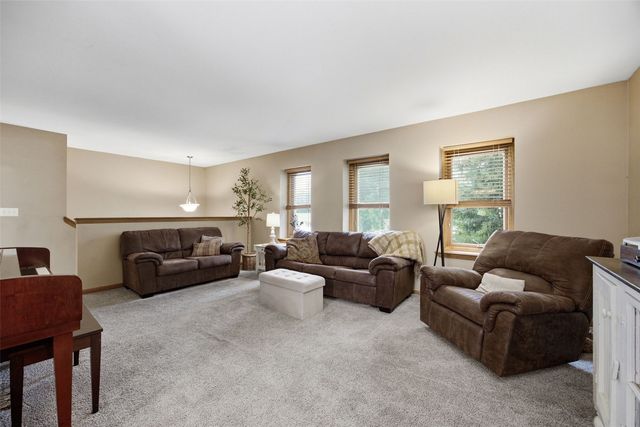 84 Amhurst St, Iowa City, IA 52245
