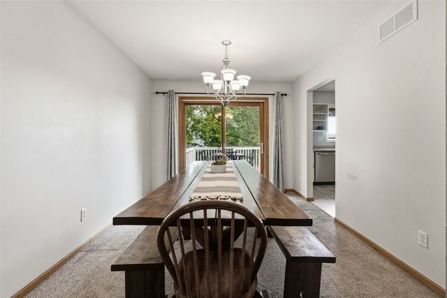 84 Amhurst St, Iowa City, IA 52245