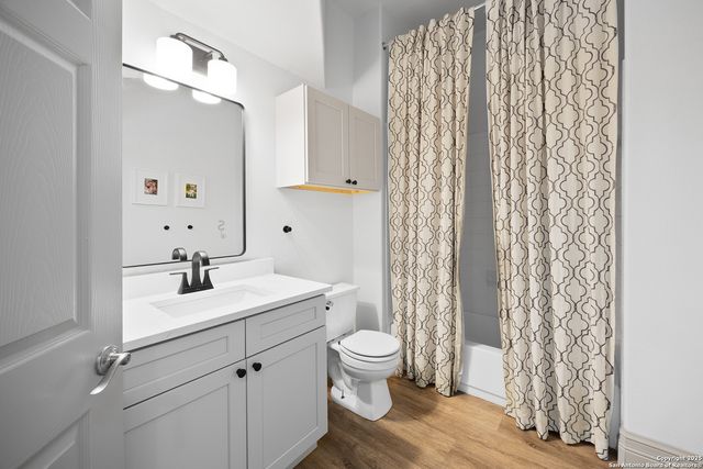 8609 Cavalry Dr, Fair Oaks Ranch, TX 78015