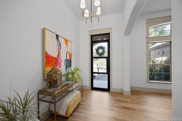 8609 Cavalry Dr, Fair Oaks Ranch, TX 78015