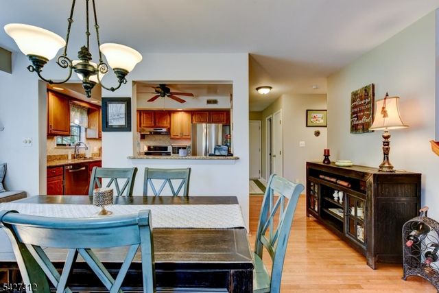 50 Beacon Hill Rd H, West Milford Twp., NJ 07480