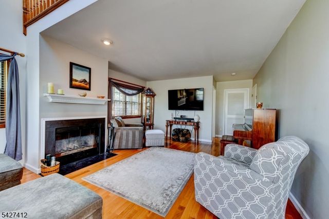 50 Beacon Hill Rd H, West Milford Twp., NJ 07480