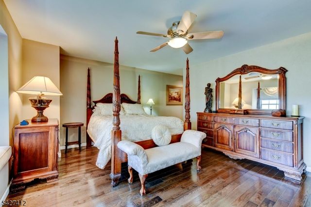 50 Beacon Hill Rd H, West Milford Twp., NJ 07480