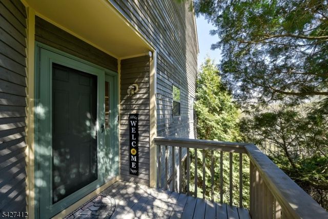 50 Beacon Hill Rd H, West Milford Twp., NJ 07480