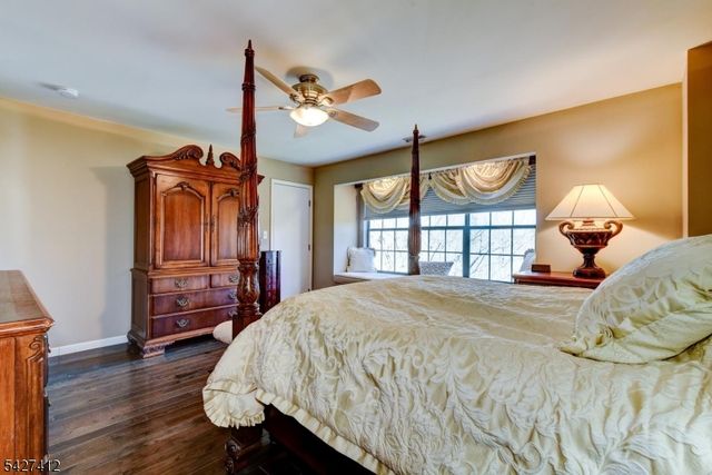 50 Beacon Hill Rd H, West Milford Twp., NJ 07480
