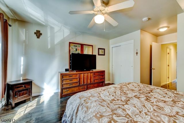 50 Beacon Hill Rd H, West Milford Twp., NJ 07480