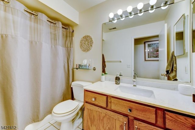 50 Beacon Hill Rd H, West Milford Twp., NJ 07480