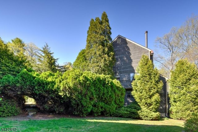 50 Beacon Hill Rd H, West Milford Twp., NJ 07480