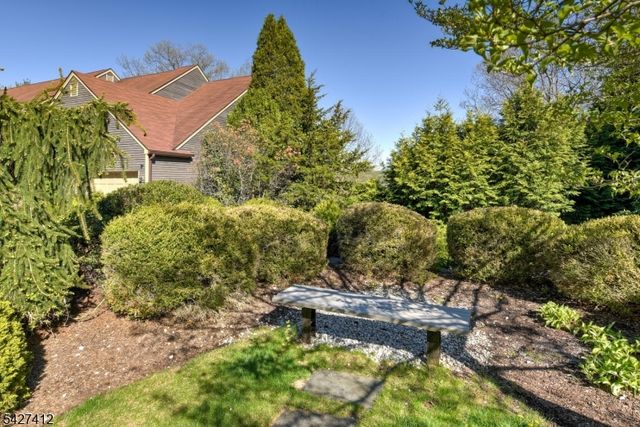 50 Beacon Hill Rd H, West Milford Twp., NJ 07480