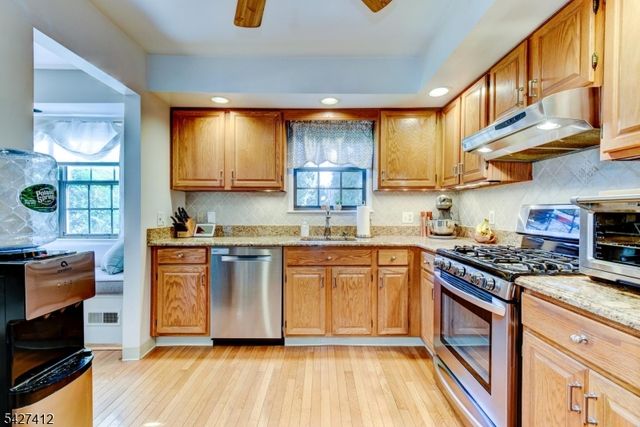 50 Beacon Hill Rd H, West Milford Twp., NJ 07480